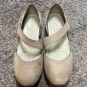 OTBT Mary Janes size 8